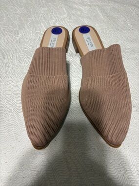 Steven New York Closed Tie Slip On Suze 8.5
